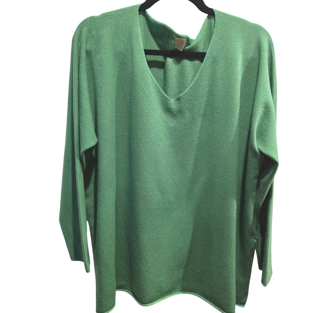 Sunny Studio Paris Green Sweater Cashmere Blend V-Neck Long Sleeves Relaxed Fit